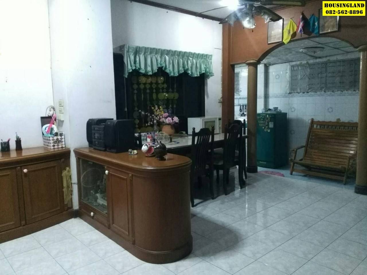 ขายบ้านทาวน์เฮ้าส์ 2 ชั้น หมู่บ้านฟ้าชมพฤกษ์ เฟส1  (หลังมุม)  ลำลูกกาคลอง8  ตำบลลำลูกกา อำเภอลำลูกกา จังหวัดปทุมธานี  